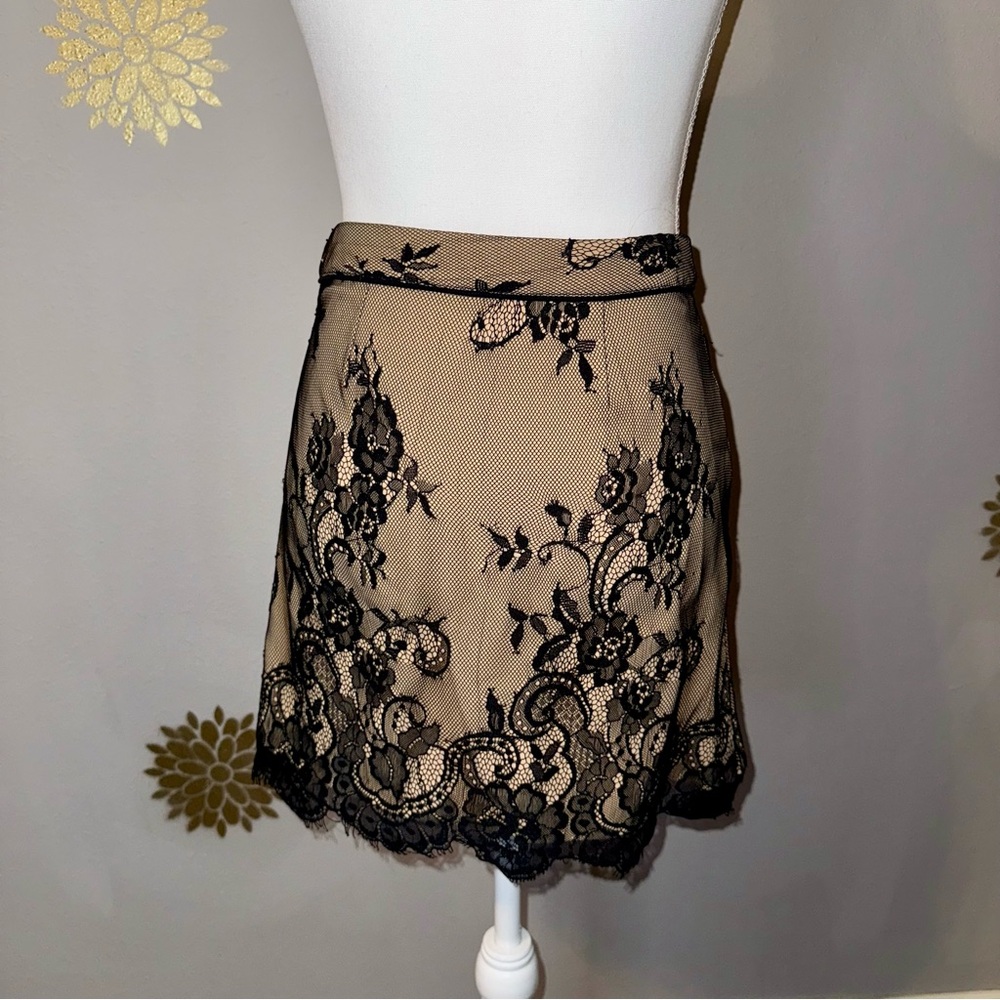 Abercrombie‎ & Fitch Woman’s Size 0 Black Lace Mini Skirt Elegant Chic Y2K Goth - Picture 2 of 8